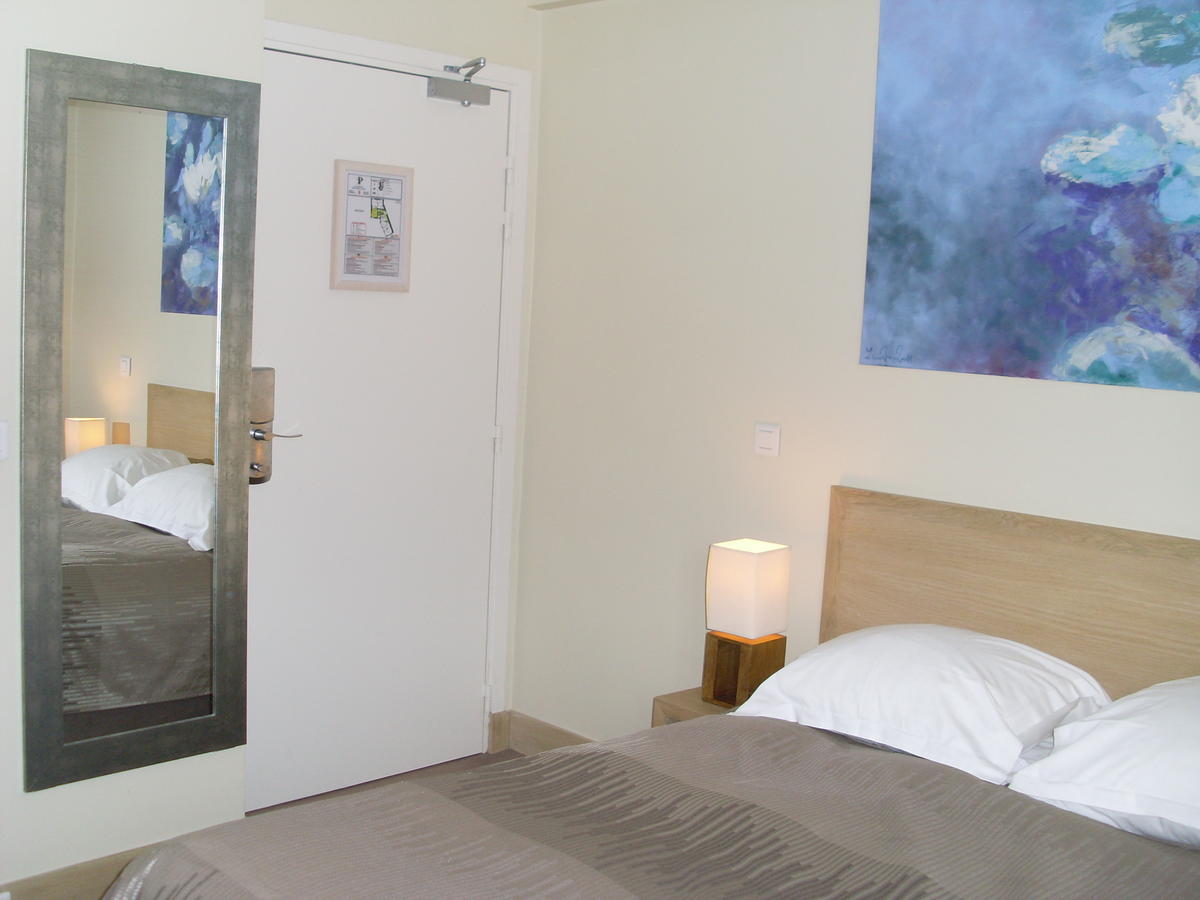Hotel Le Parc Marly-le-Roi Room photo
