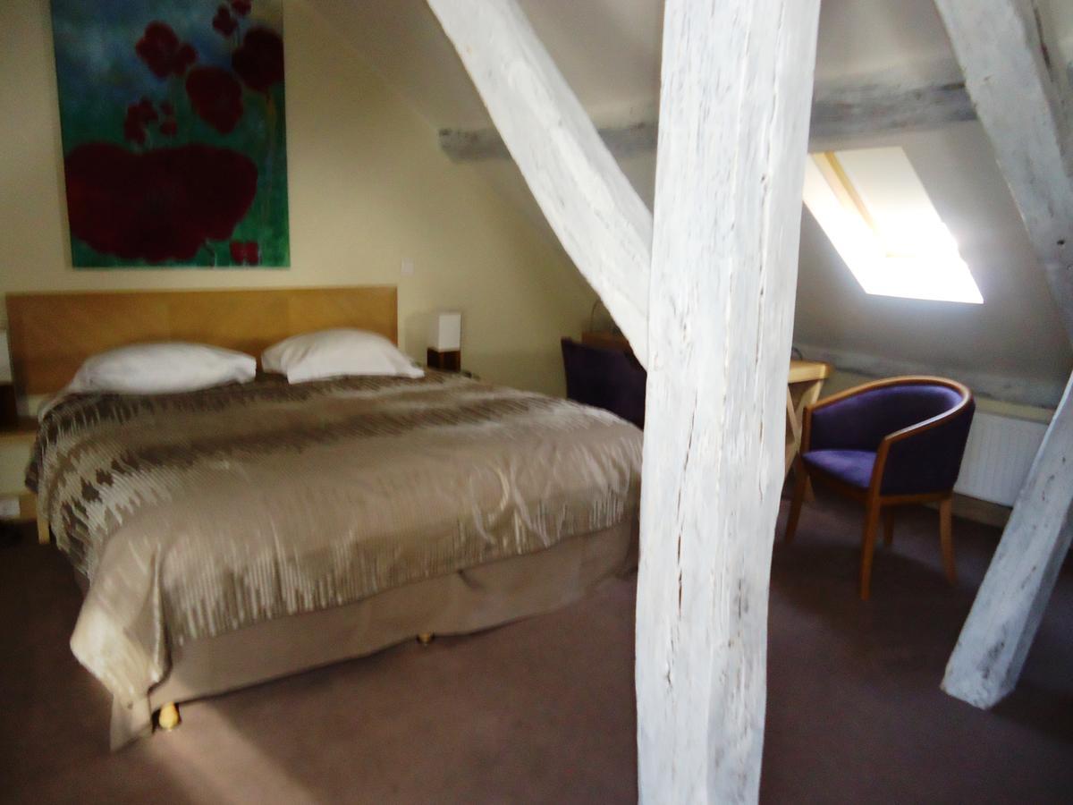Hotel Le Parc Marly-le-Roi Room photo